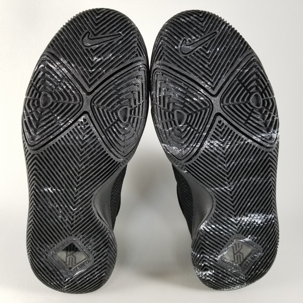 Nike Kyrie 3 GS Youth Basketball Shoes Black 6.5Y - Picture 5 of 8